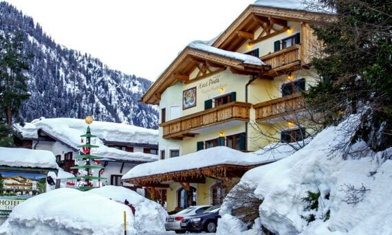 Rocca Pietore hotel