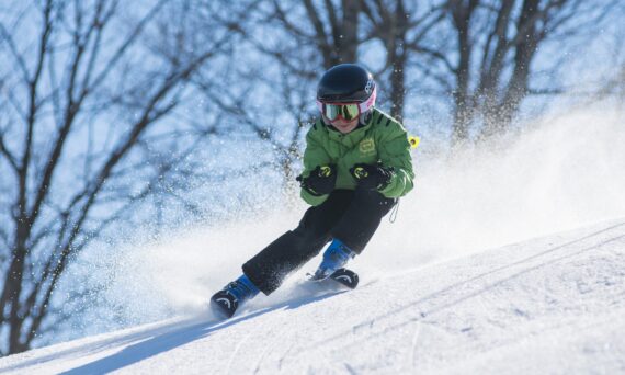 Kind op ski's